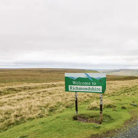 Margaret's * Feetham